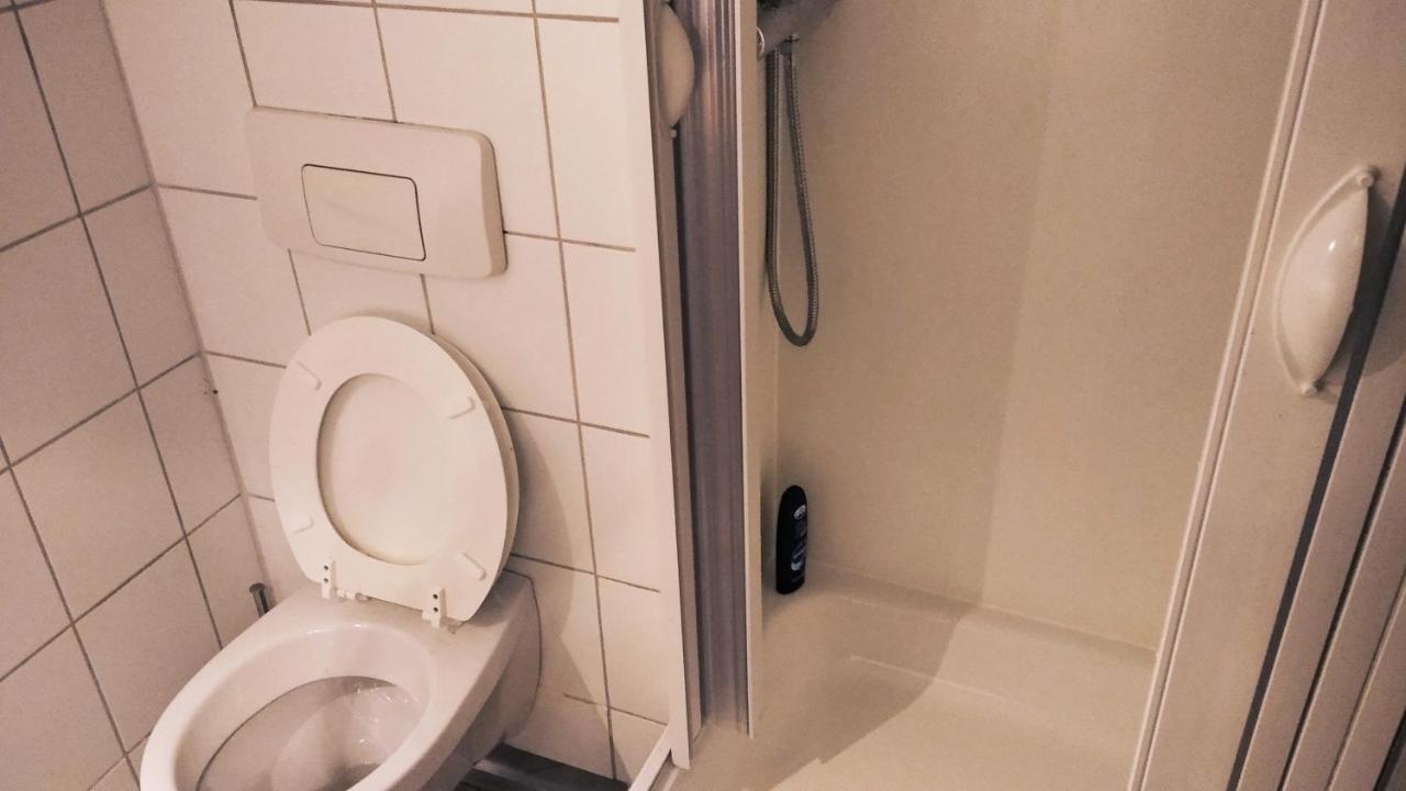 Sroom 118 And 119 In Center Reutlingen Zewnętrze zdjęcie
